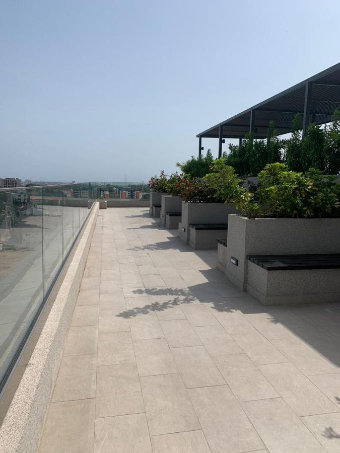 Rt Properties @ The Lennox Airport Residential Akkra Exterior foto